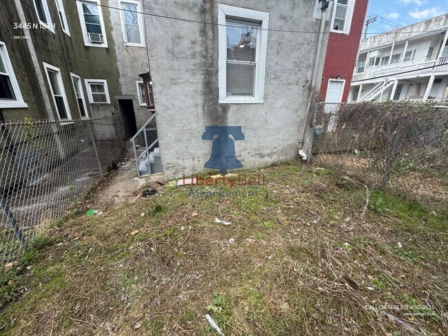 Building Photo - 3445 N 18th St