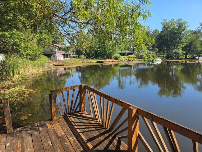 Building Photo - Updated Lake House in Crossville with Private Dock, Wrap-Around Porch & Lake Access