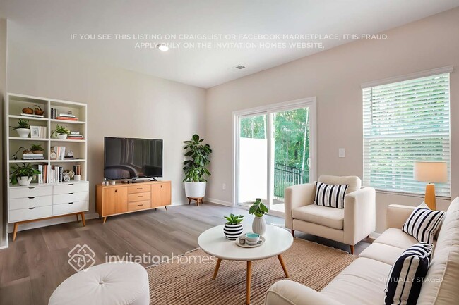 Building Photo - 721 Hilton Pk Lp