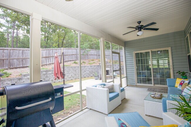 Building Photo - 59 Cherry Hill Dr