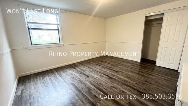 Building Photo - 2487 S 800 E