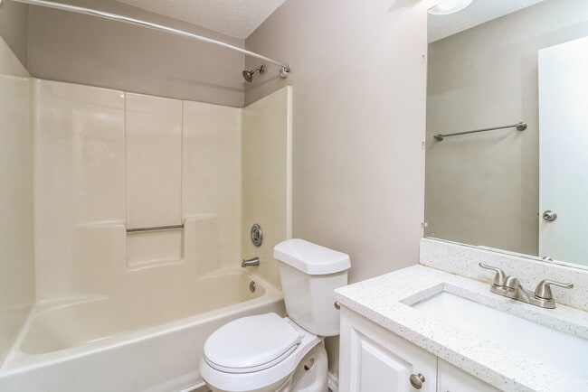 Building Photo - 4123 Chanticleer Dr NW