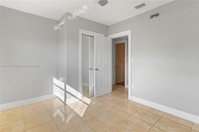 Building Photo - 19631 NW 6th Ct