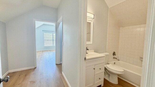Building Photo - 6048 Garrett St