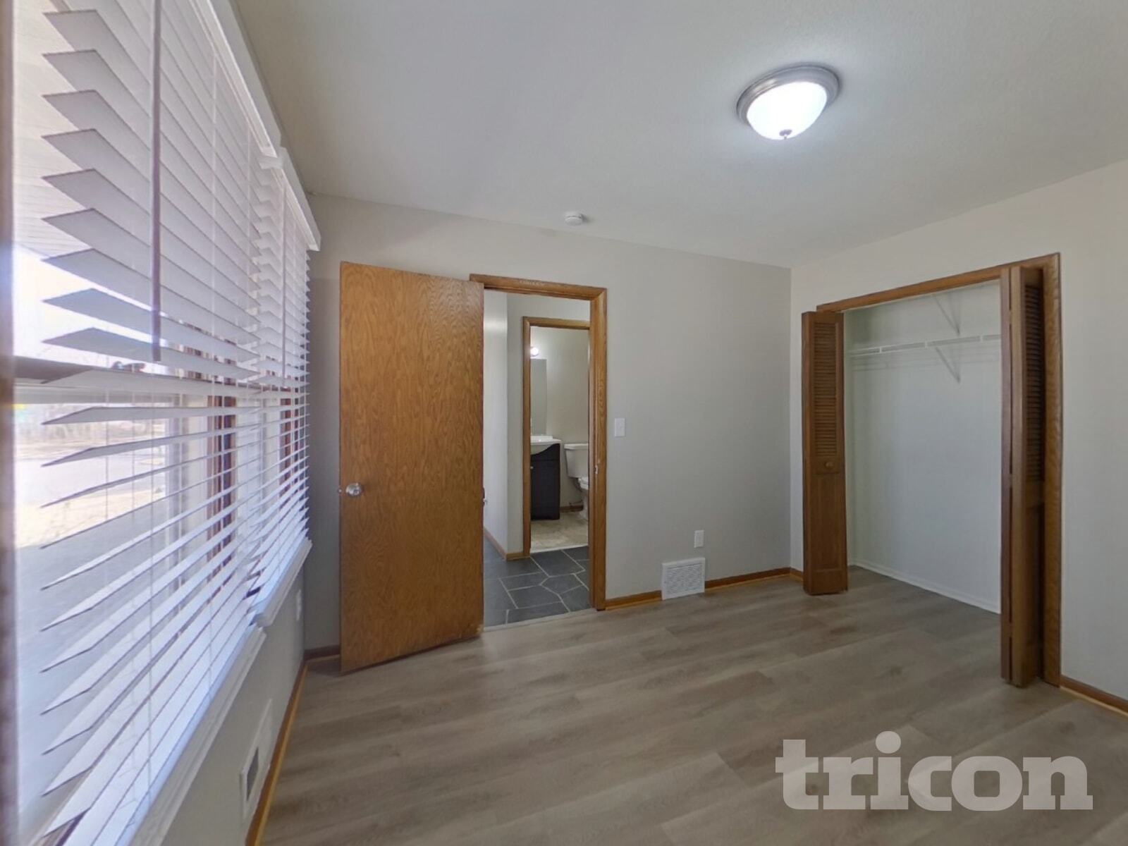 Building Photo - 3301 Skyview Dr