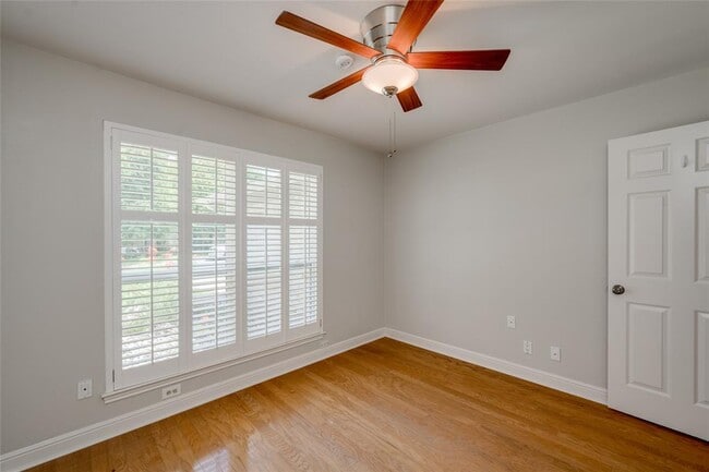 Building Photo - 6506 Harrogate Dr
