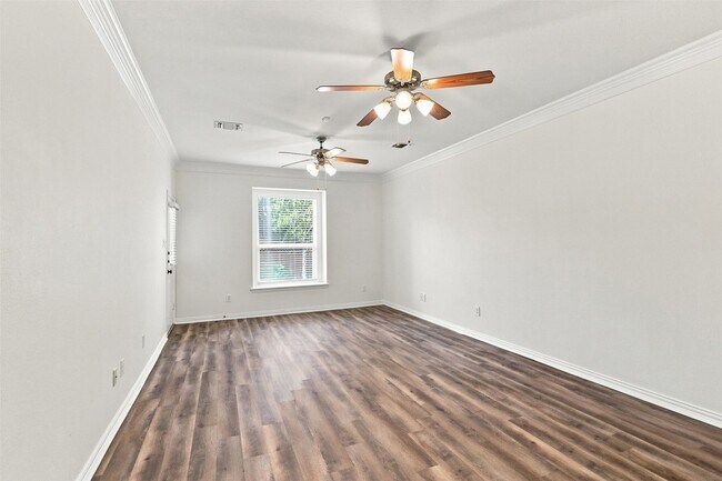Building Photo - 3403 Oakleigh Ln