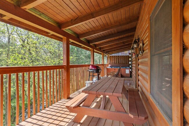 Building Photo - 1844 Trout Way