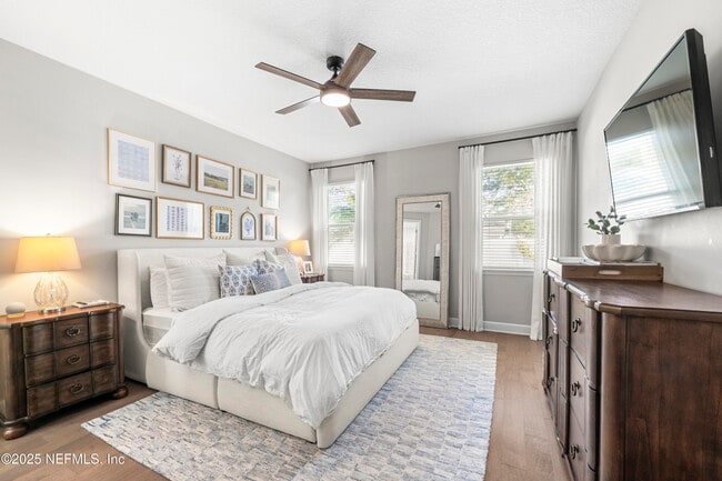 Building Photo - 1067 Seaside Dr N