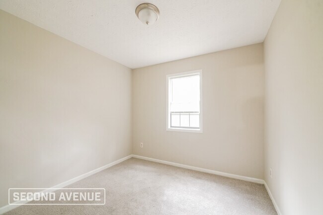 Building Photo - 3065 Stone Oak Dr