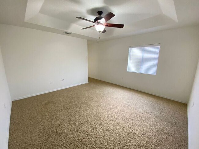 Building Photo - AVALON PARK EAST ORLANDO-$500 OFF THE FIRST MONTH'S RENT