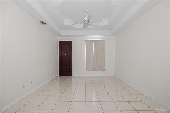 Building Photo - 3036 Scottland Dr