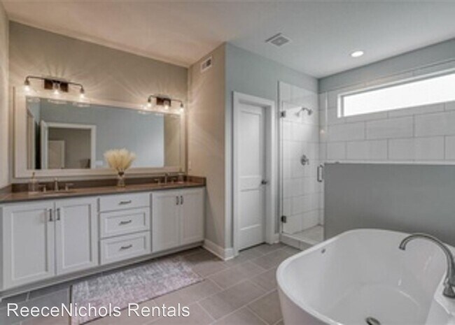 Building Photo - 4 br, 3 bath House - 18005 High Street