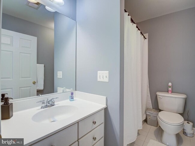 Building Photo - 8410 Chaucer House Ct