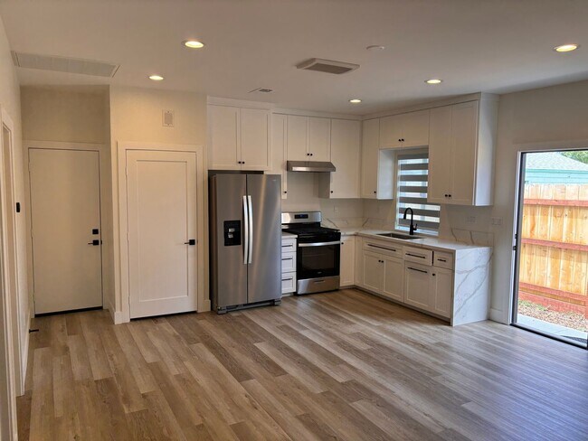 Building Photo - Brand New 2 Bedrooms 2 full baths home, AD...
