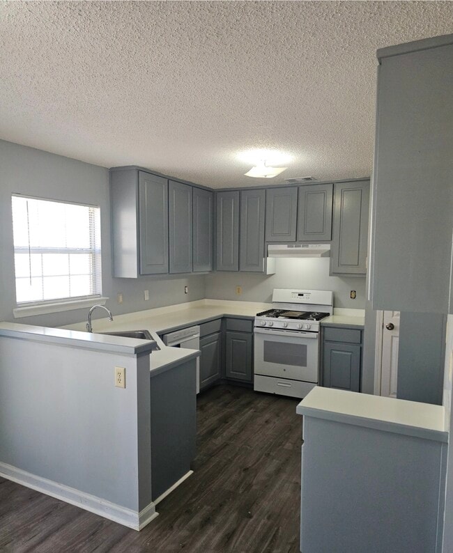 Building Photo - 6633 Biscayne