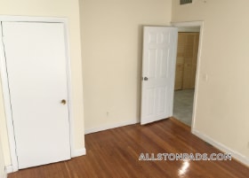 Building Photo - 1137 Commonwealth Ave