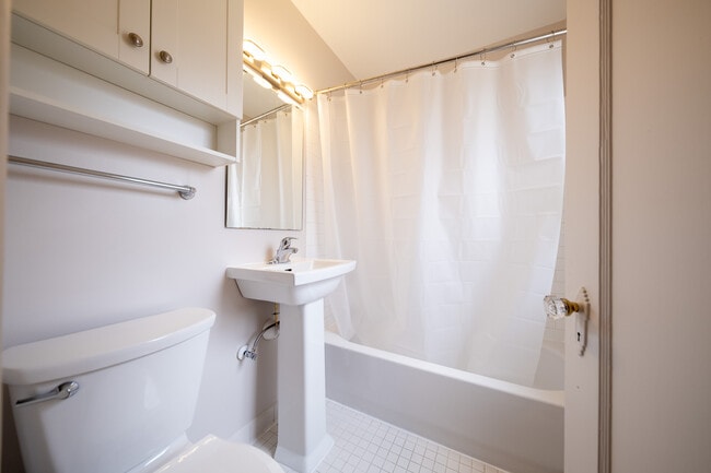 Building Photo - 8700 Nicollet Ave