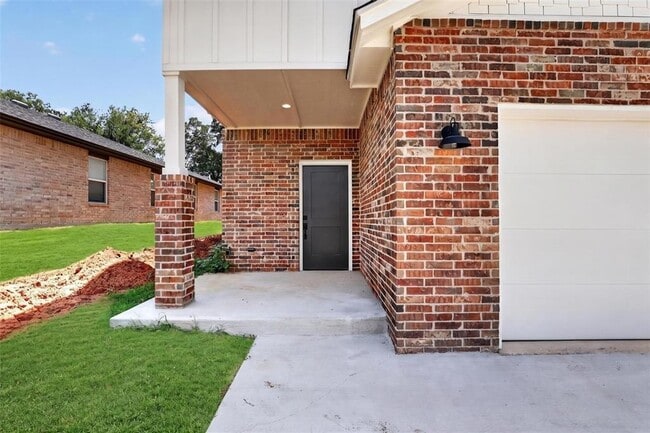 Building Photo - 8756 Patriot Dr