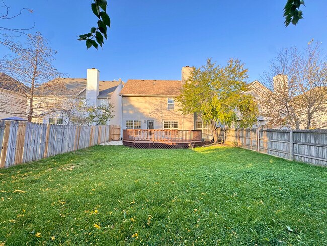 Building Photo - 580 Wellington Gardens Dr