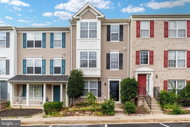 Building Photo - 313 Frontier Fort Ln