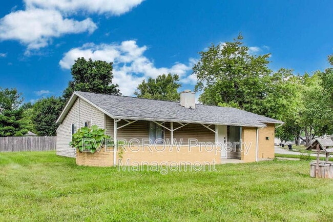 Building Photo - 546 Mooreland Dr