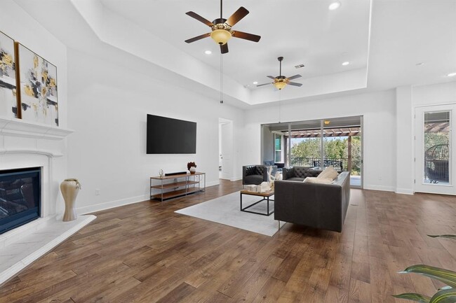 Building Photo - 3904 Piana Pl