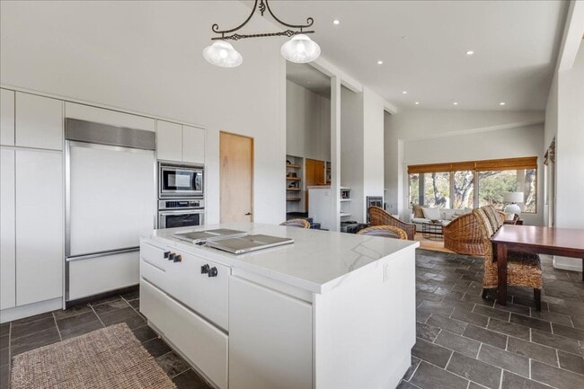 Building Photo - Re-built Cachagua Tuscan Retreat