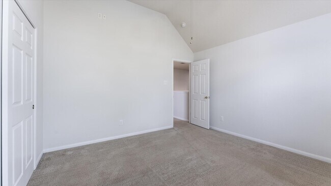Building Photo - 9954 Knob Hollow Way