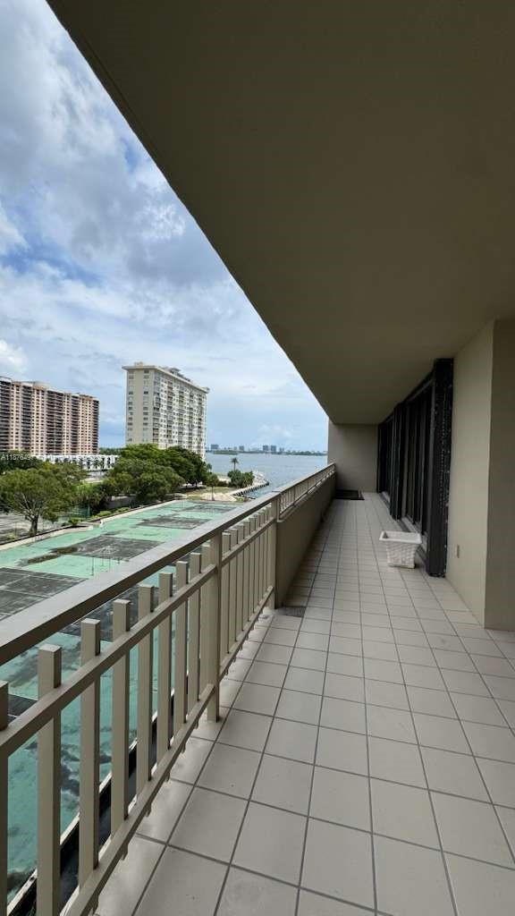 Building Photo - 11113 Biscayne Blvd