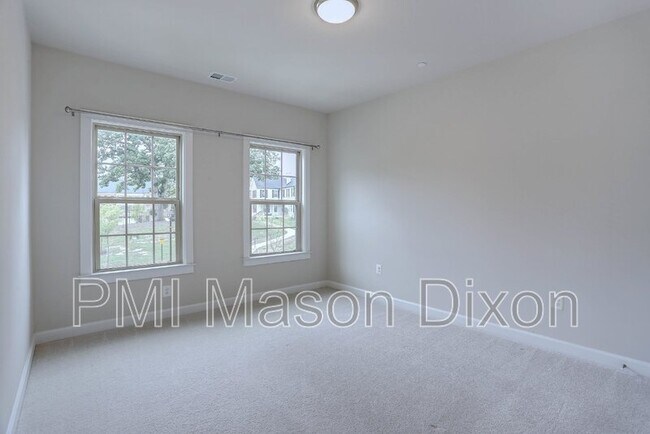 Building Photo - 4023 Dorseys Rdg Sq