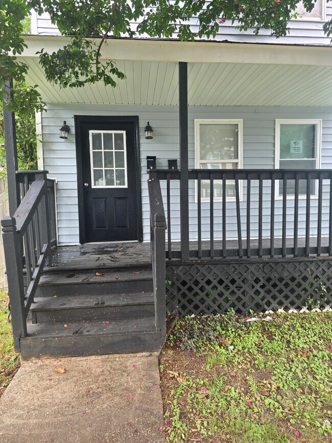 Primary Photo - 2427 Ruffin St
