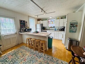 Building Photo - 738-740 Mohawk