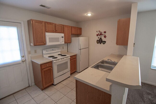 Building Photo - 1415 N Frideriki Dr