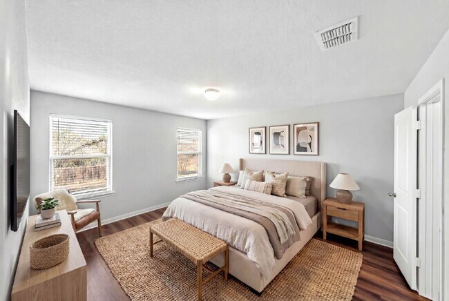 Building Photo - Modern Comfort Meets Everyday Living in This Beautifully Updated Two Story Home for Rent