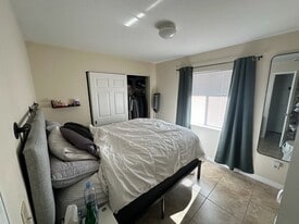 Building Photo - 26811 Palm St