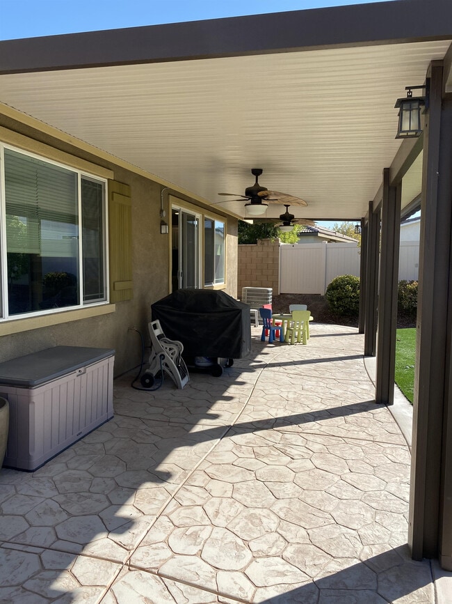 Building Photo - 29537 Glenneyre Way