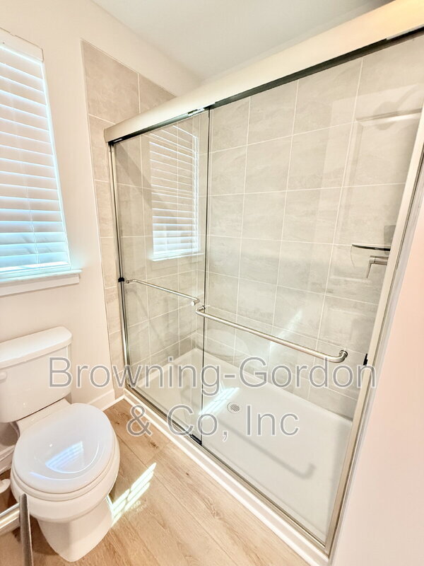 Building Photo - 813 Rivergate Pkwy