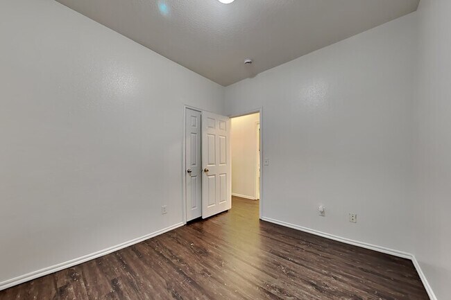 Building Photo - 7008 Eagles Landing