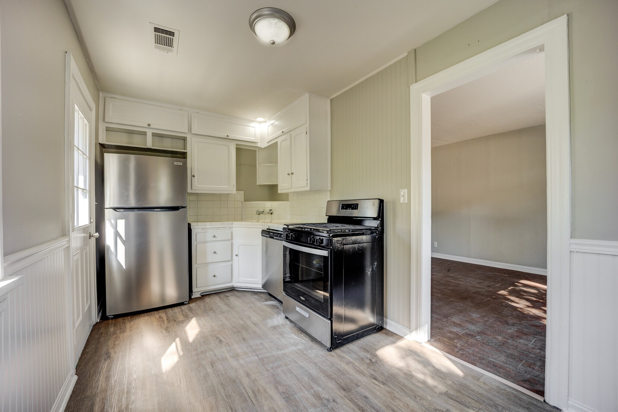 Building Photo - 2101 S V St