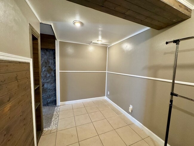 Building Photo - 1195 Mineral Ave