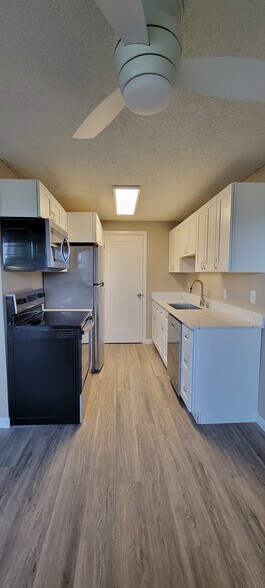 Building Photo - COURTYARD APTS-MUKILTEO
