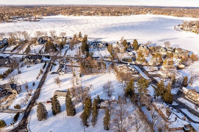 Building Photo - 3BD | 2BTH - BEAUTIFUL HOME - WEST BLOOMFIELD, MI