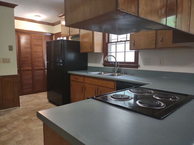 Building Photo - Comfort & Convenience: This Beautiful Home...