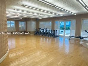 Building Photo - 20000 E Country Club Dr