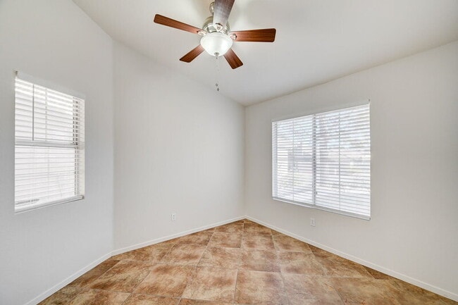 Building Photo - 1813 Lyell Canyon Ln