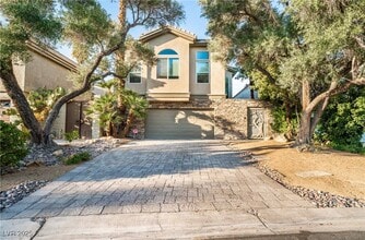 Building Photo - 980 Vegas Valley Dr