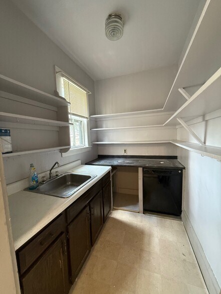Building Photo - 55 Rindge Ave