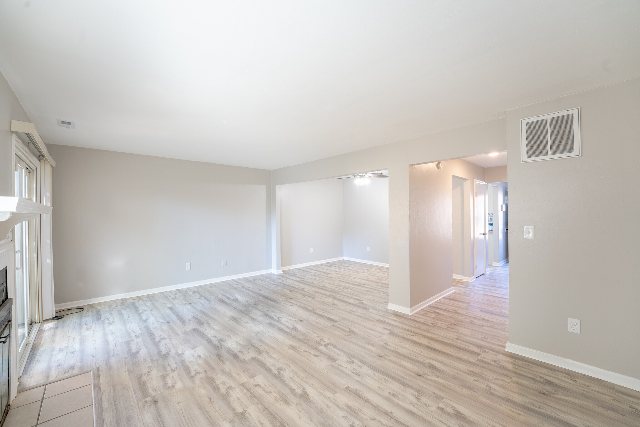 Building Photo - 430 Peregrine St