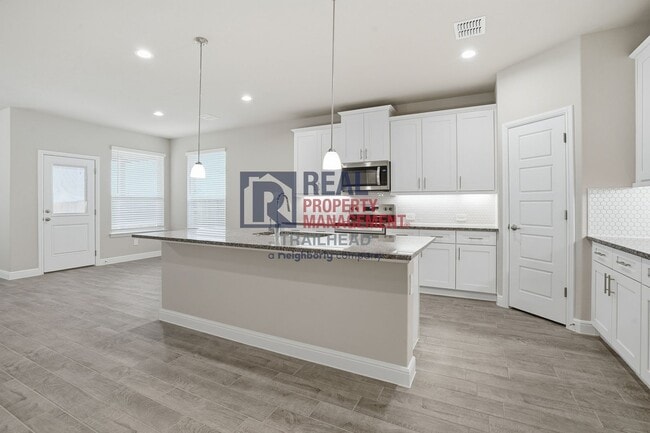 Building Photo - Modern Single-Story Home with Open Living Design